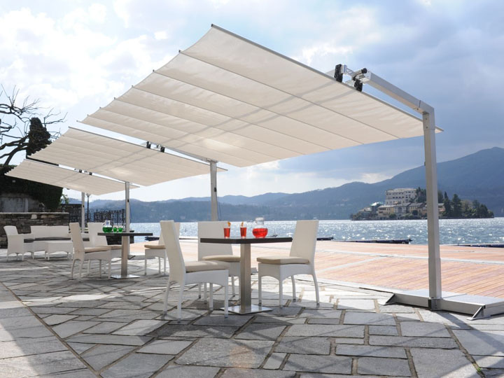 FIM Sonnenschirm und Markise weiss in Italien