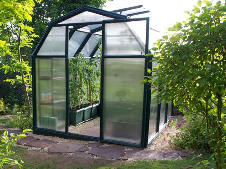 Rion Kunststoff Gewaechshaus und Tomatenhaus Smart mit Dachfenstern