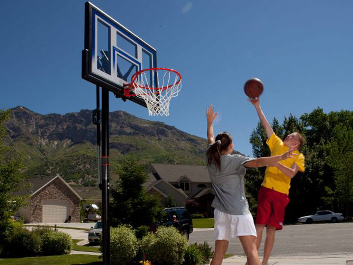 Lifetime Basketballanlage und Basketballkorb