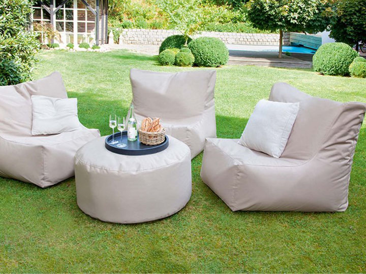 Outbag Sitzsacke Set Cake und Meadow im Aussenbereich taupe