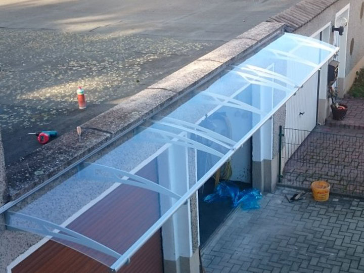 Palram Aluminium Vordach Aquila 4500 bei Kunden
