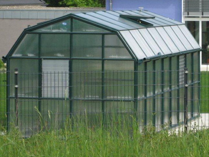 Rion Kunststoff Gewaechshaus und Tomatenhaus Grand Gardener geschlossen