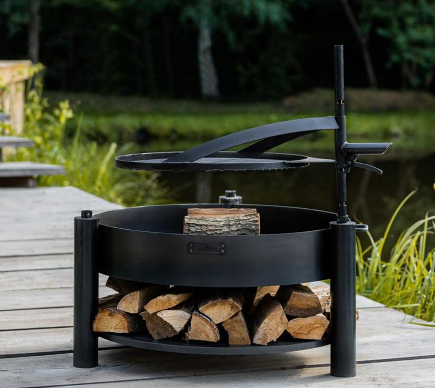 CookKing Stahl Feuerschale Montana X 80 | Inkl. Holzlager & Zubehör | Schwarz | 80x80x110 cm 