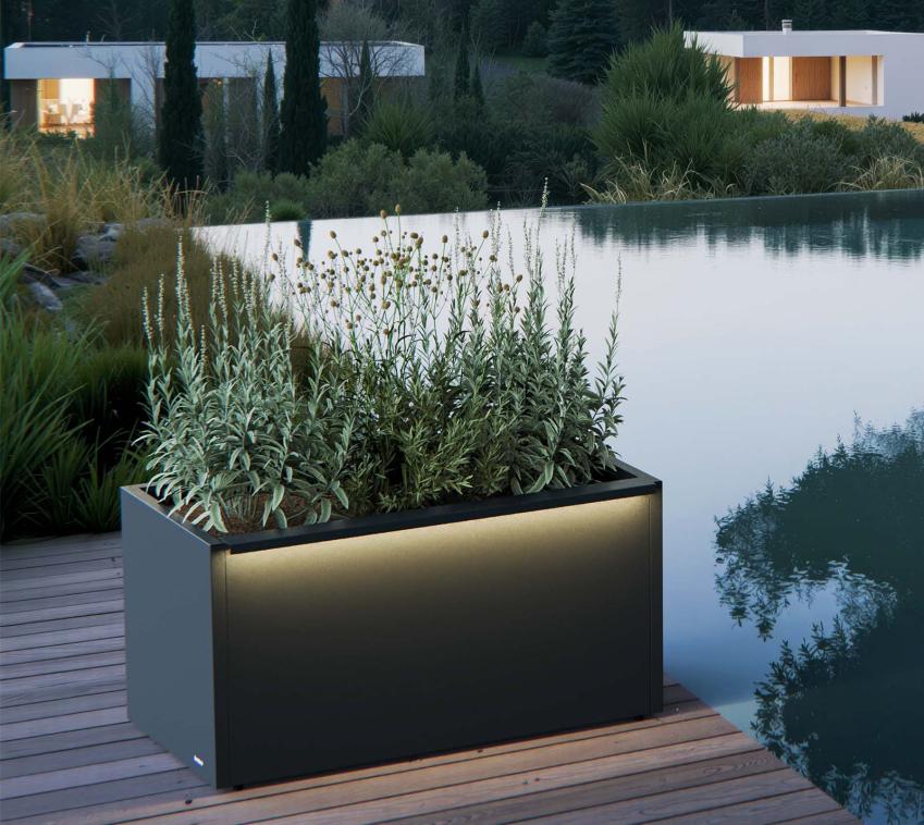 Herstera Garden Cube 50 M Plus | Outdoor Pflanzkübel rechteckig | mit LED | 250 L 