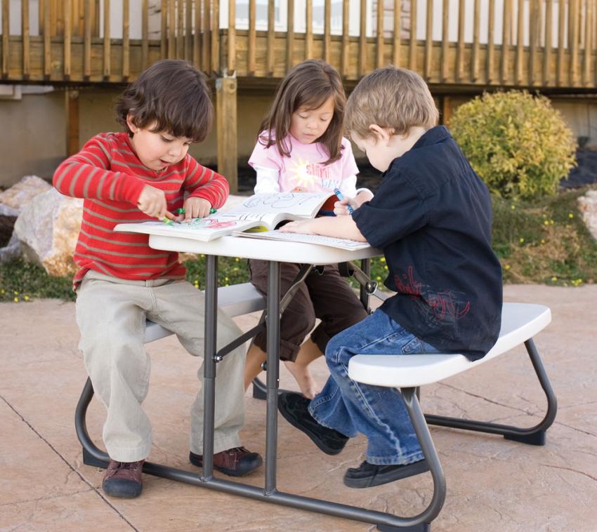Lifetime Kunststoff Tisch für Kinder | Lichtgrau | 83x90x54 cm 