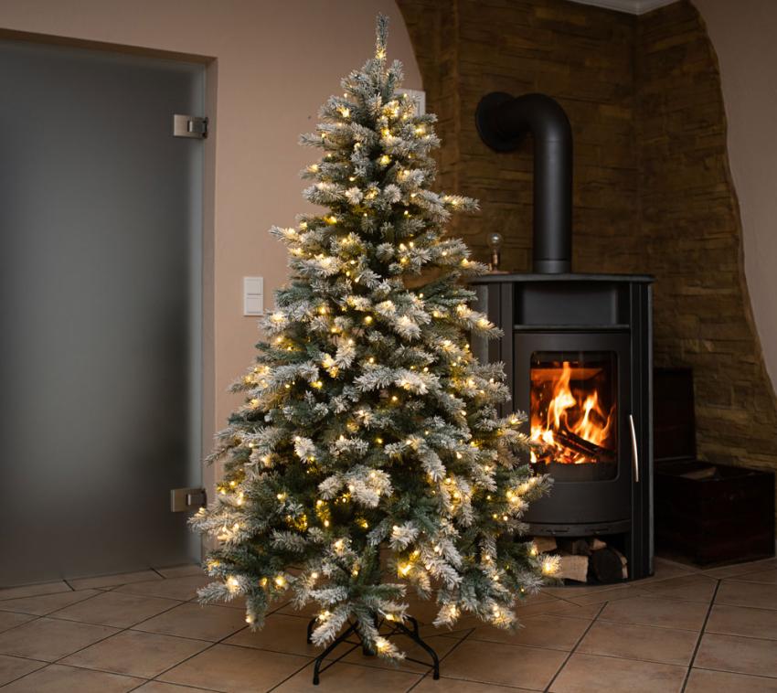 B-WARE Evergreen Künstlicher Weihnachtsbaum Frost Fichte LED | Weiß | 180 cm 