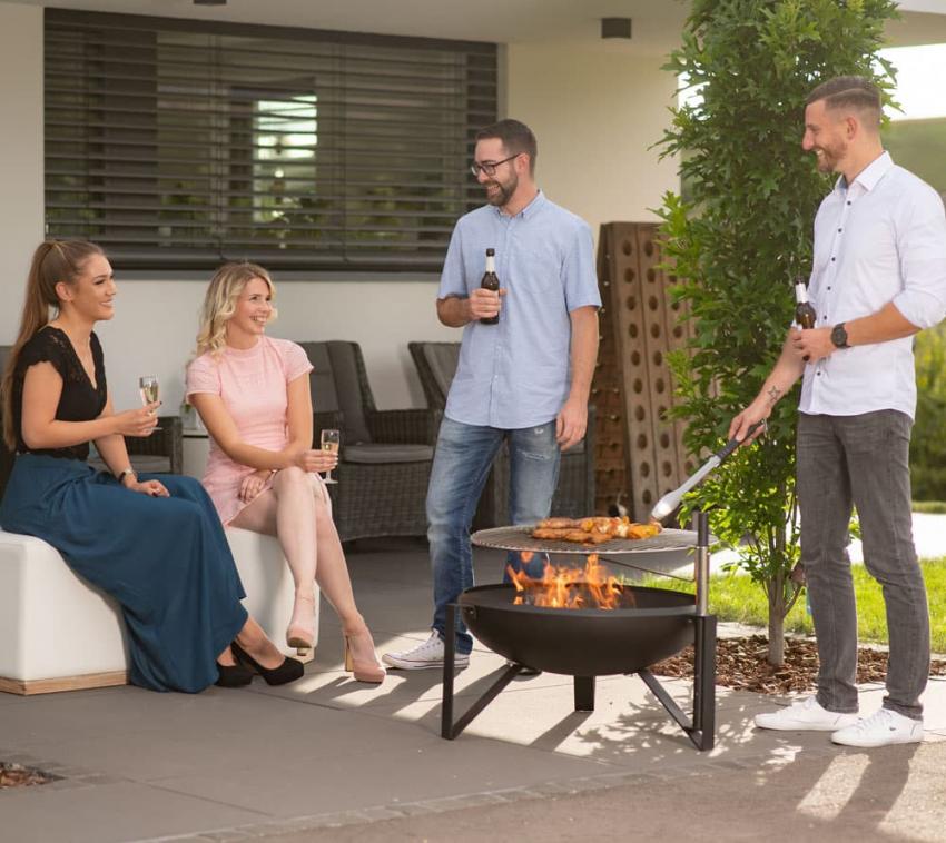 B-WARE Westmann Stahl Feuerstelle inkl. Grillrost | Schwarz | 70x70x75 cm 