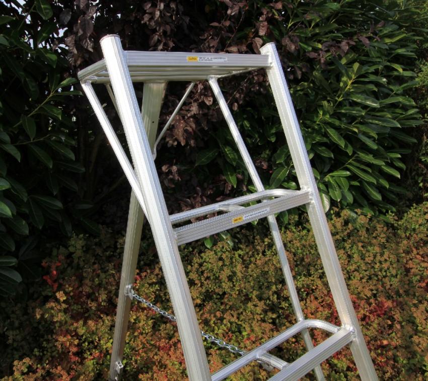 Niwaki Aluminium 3HolmGartenleiter Silber 190x125x243 cm mygardenhome