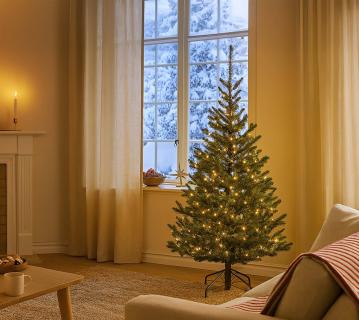 Evergreen Nobilis S+ | künstlicher Weihnachtsbaum mit Beleuchtung | 150 cm 