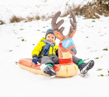 Alpine Blast Aufblasbarer Schlitten Rentier Kinderschlitten | Braun | 140x104x82 cm 