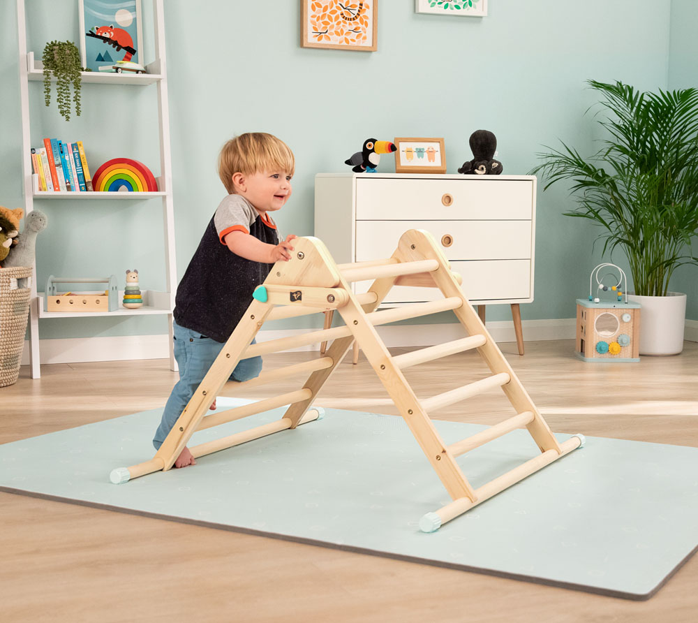 TP Toys Active Tots Holz Kletterdreieck Natur 91x78x58 cm mygardenhome
